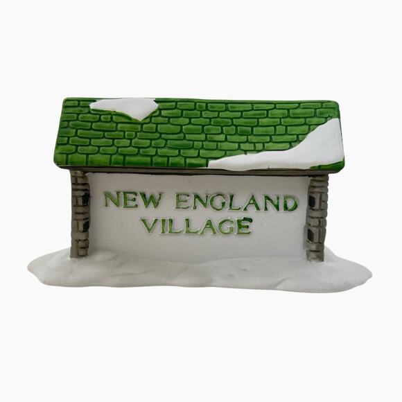 Vintage Dept 56 Mixed Lot Heritage Snow Figurines Signs Ornaments Collectible - Picture 11 of 12